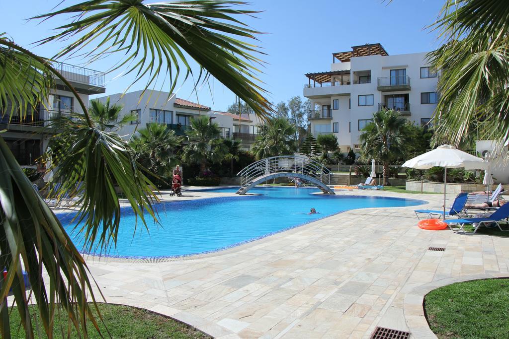 Danaos Pool View Appartement Paphos Buitenkant foto